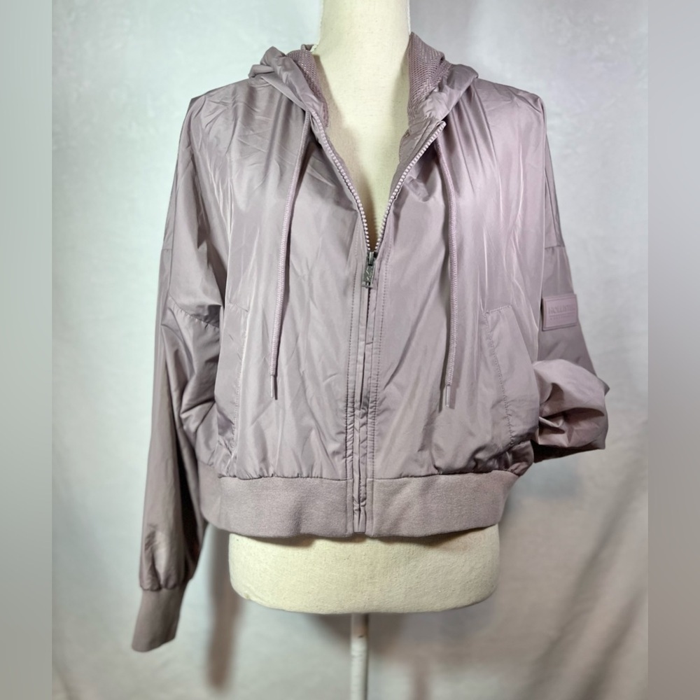 Hollister NWT Crop Windbreaker Jacket Women’s Size Large Light Purple - Picture 2 of 10
